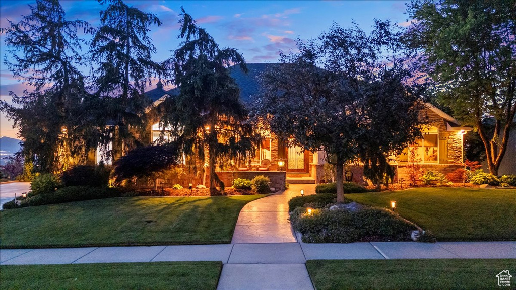 1677 E WYLIE LN Draper, UT 84020