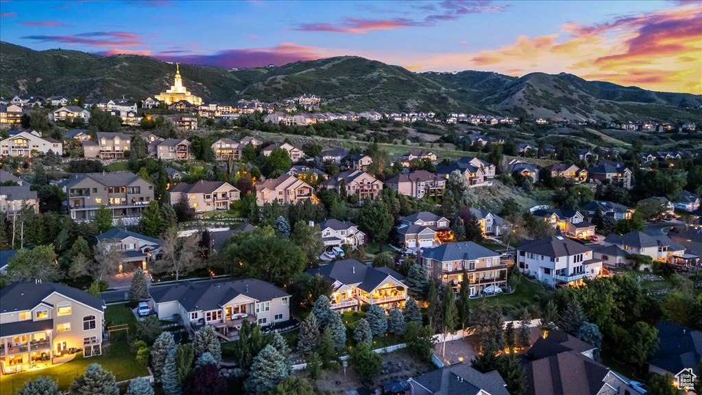 1677 E WYLIE LN Draper, UT 84020