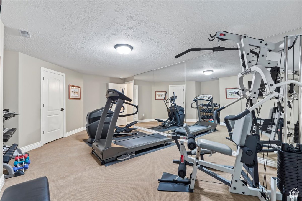 1677 E WYLIE LN Draper, UT 84020