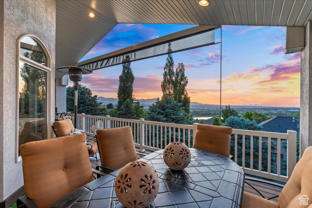 1677 E WYLIE LN Draper, UT 84020