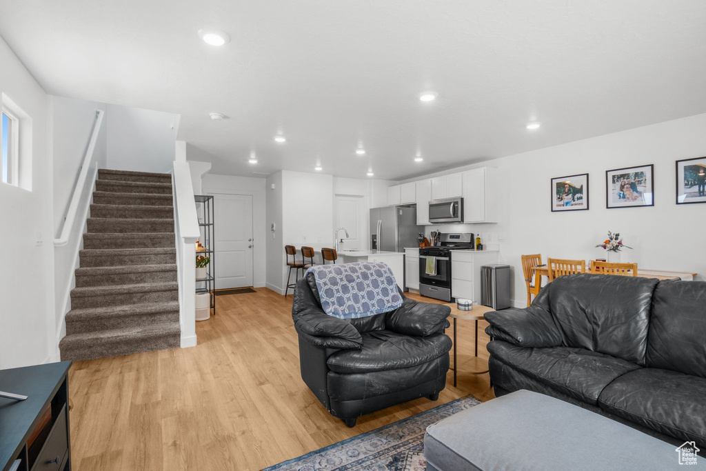943 E DRIFTER LN Saratoga Springs, UT 84045