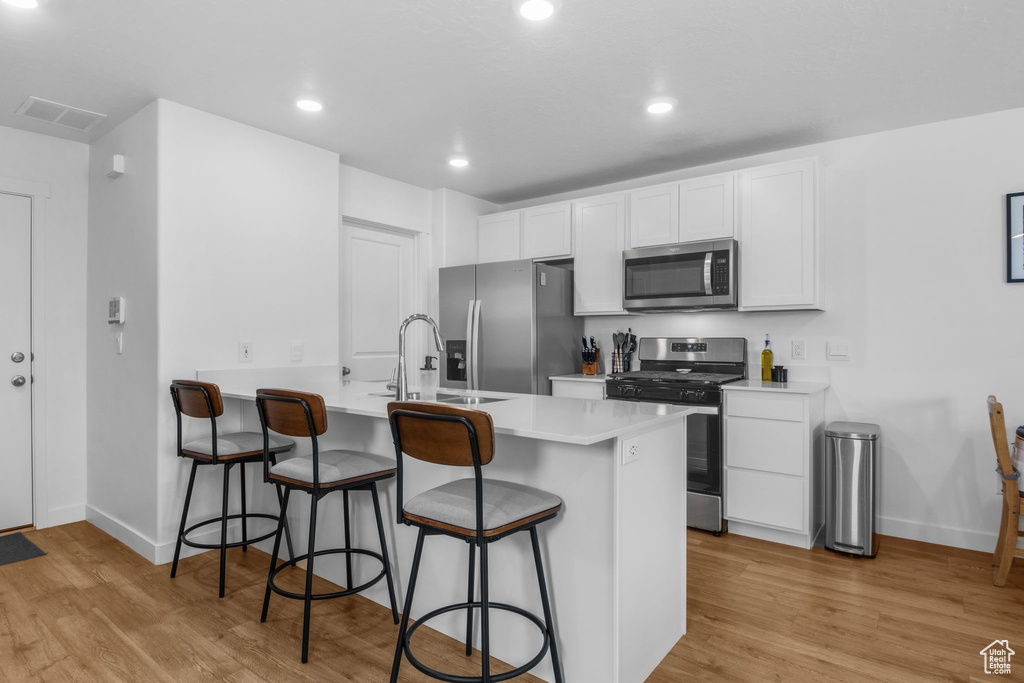 943 E DRIFTER LN Saratoga Springs, UT 84045