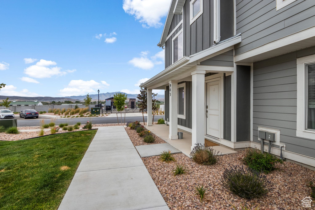 943 E DRIFTER LN Saratoga Springs, UT 84045