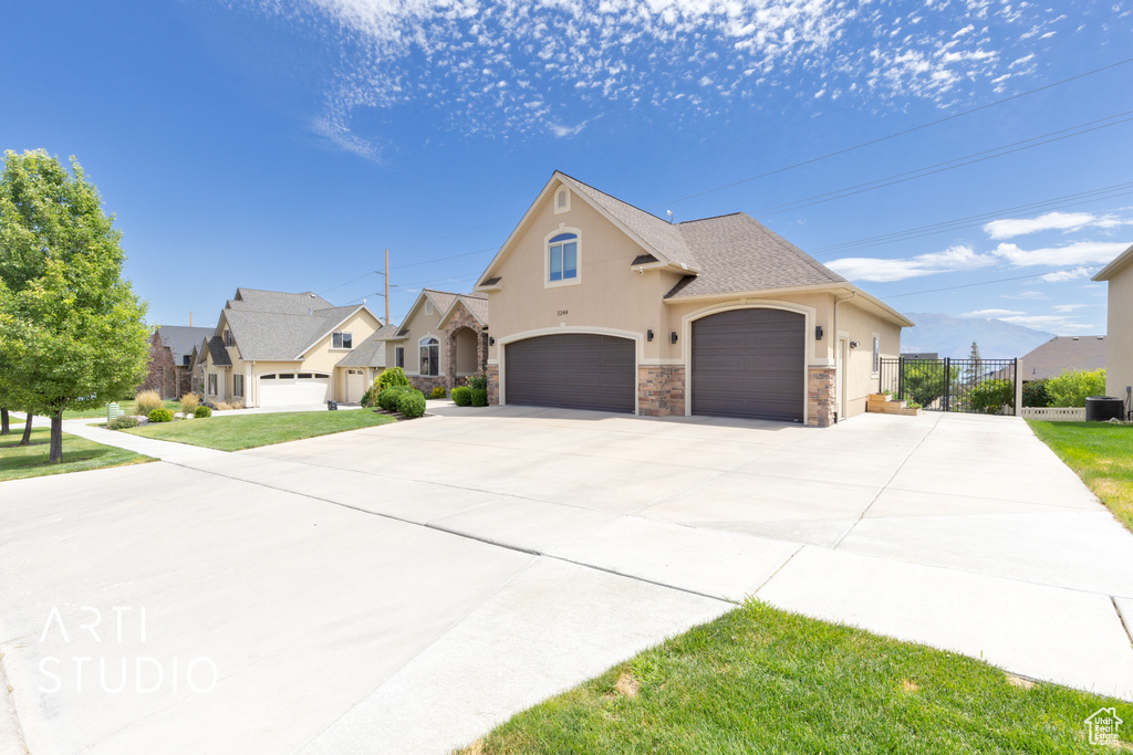 2244 S HUNTER DR Saratoga Springs, UT 84045