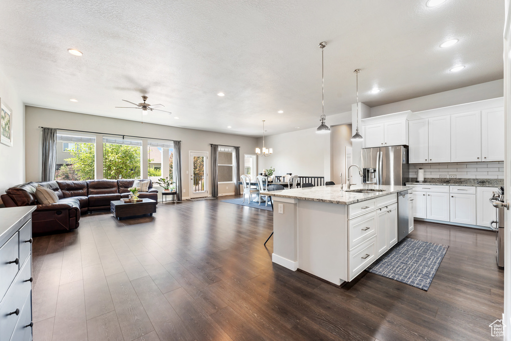 3301 W CRAMDEN DR Lehi, UT 84043