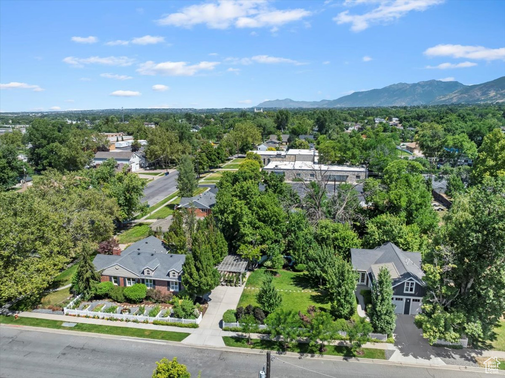 Aerial perspective of suburban area with mountains