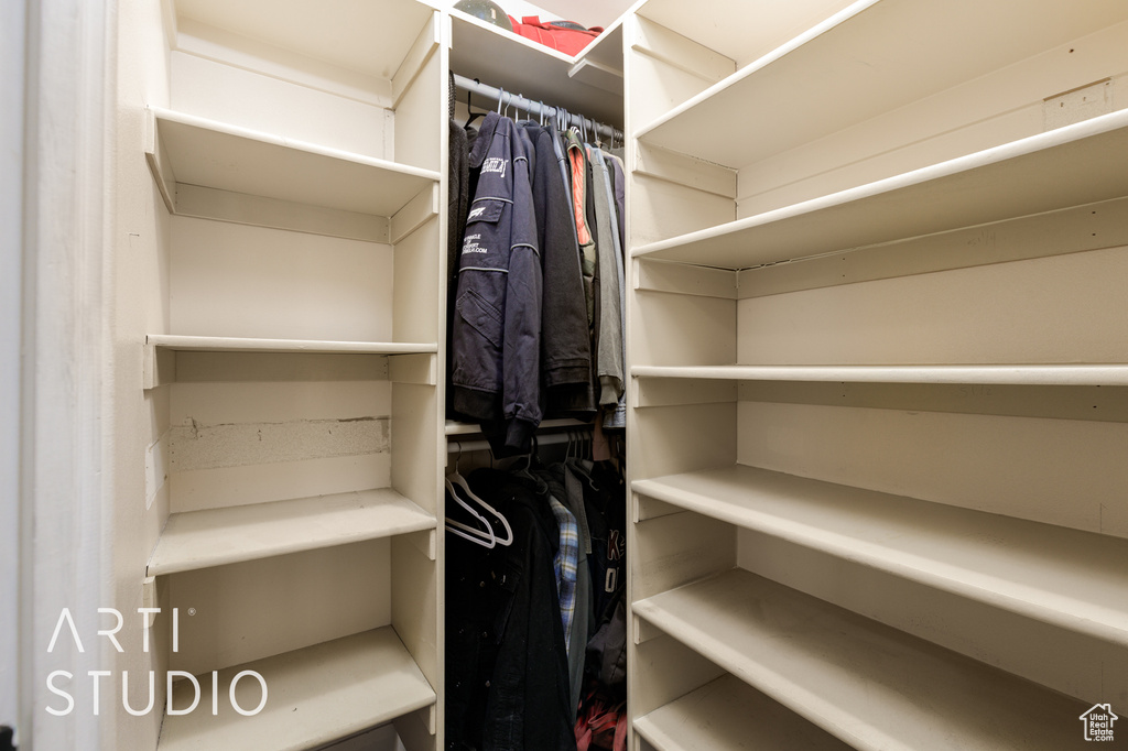 View of walk in closet