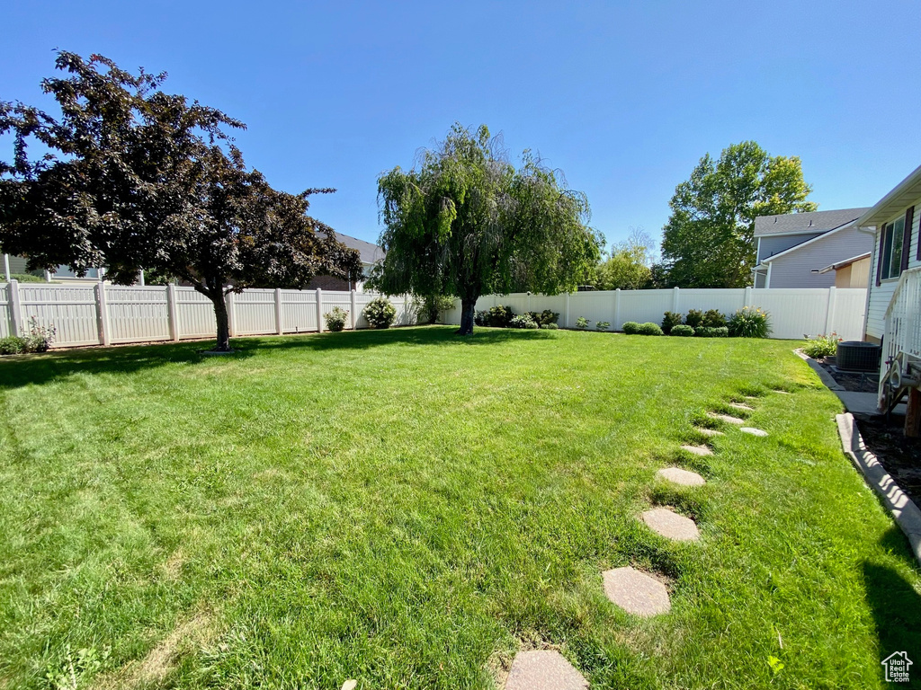 1804 W 1975 S Syracuse, UT 84075