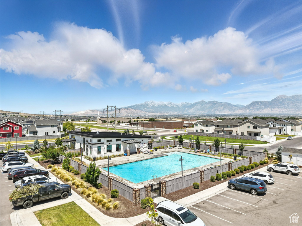 5084 E LAKEFIELD DR Eagle Mountain, UT 84005