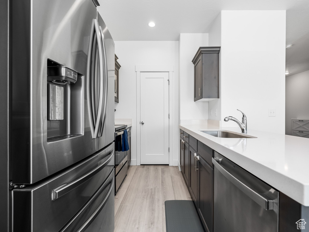 5084 E LAKEFIELD DR Eagle Mountain, UT 84005