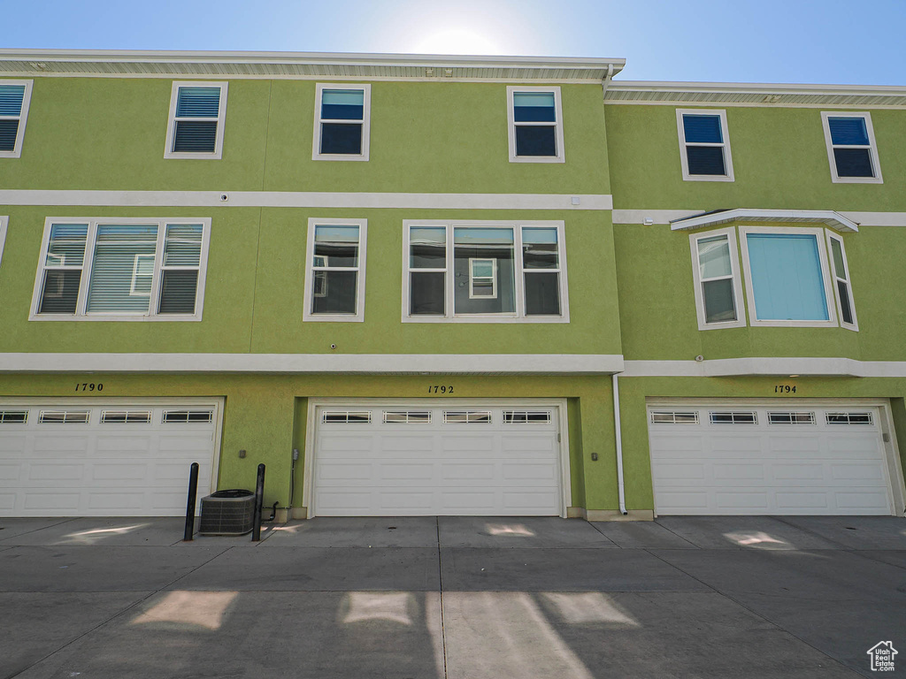 1792 W DALMENY WAY Riverton, UT 84065