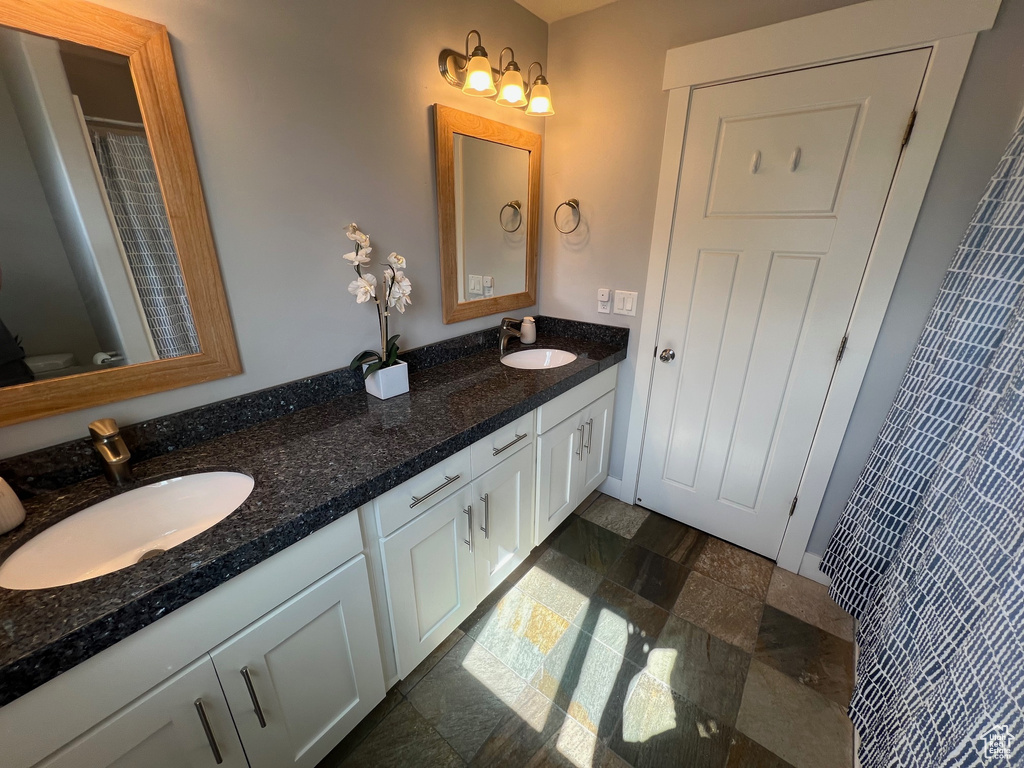 10337 S WAPATI MOON PL South Jordan, UT 84095