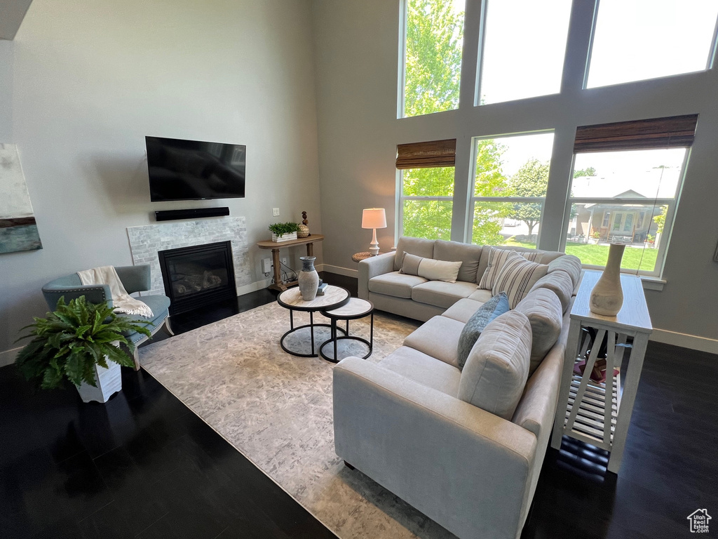 10337 S WAPATI MOON PL South Jordan, UT 84095