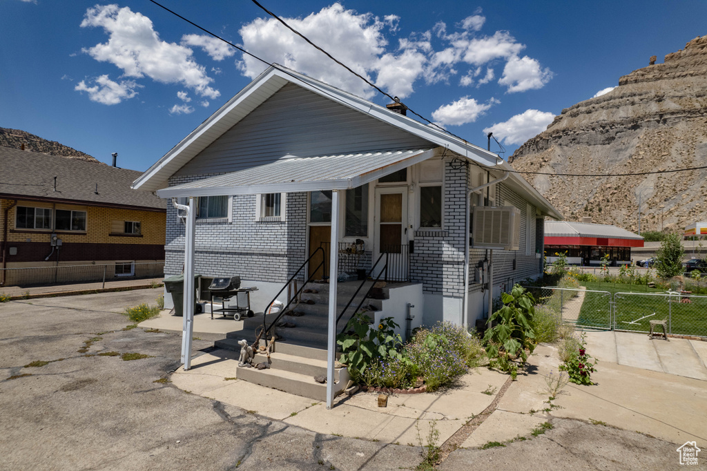 169 N MAIN ST Helper, UT 84526