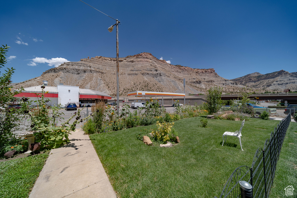 169 N MAIN ST Helper, UT 84526