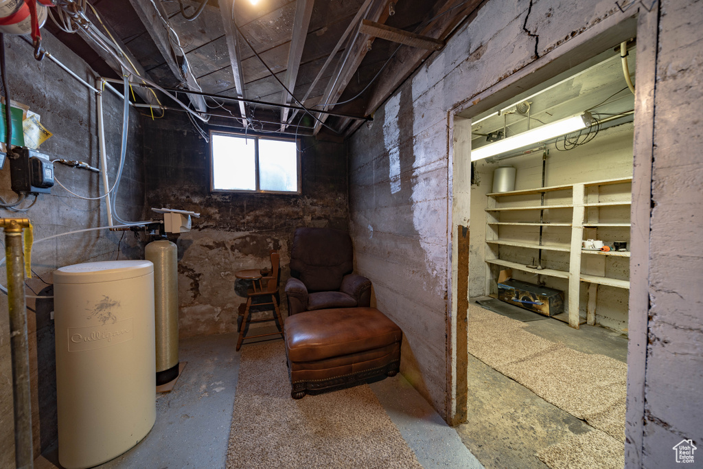 169 N MAIN ST Helper, UT 84526