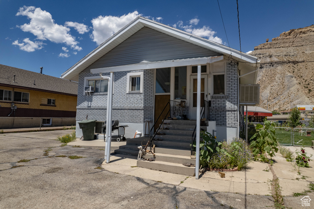 169 N MAIN ST Helper, UT 84526