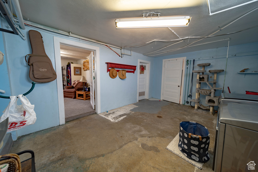 169 N MAIN ST Helper, UT 84526