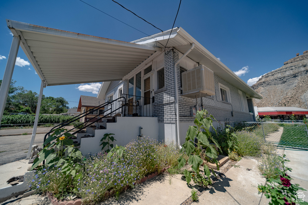 169 N MAIN ST Helper, UT 84526