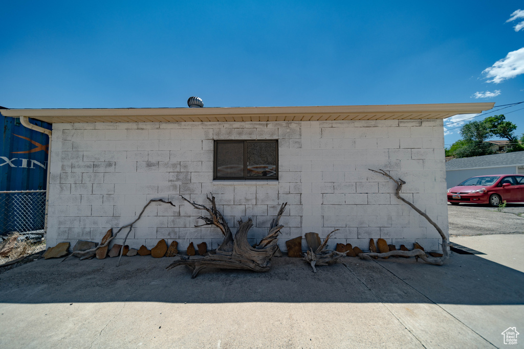 169 N MAIN ST Helper, UT 84526