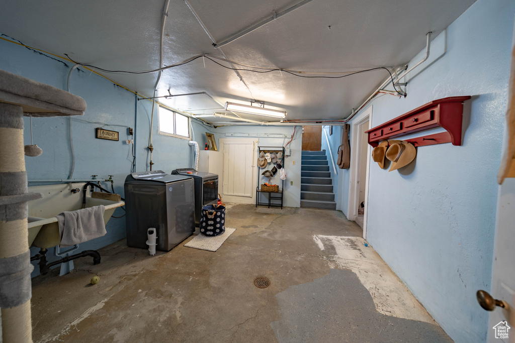 169 N MAIN ST Helper, UT 84526