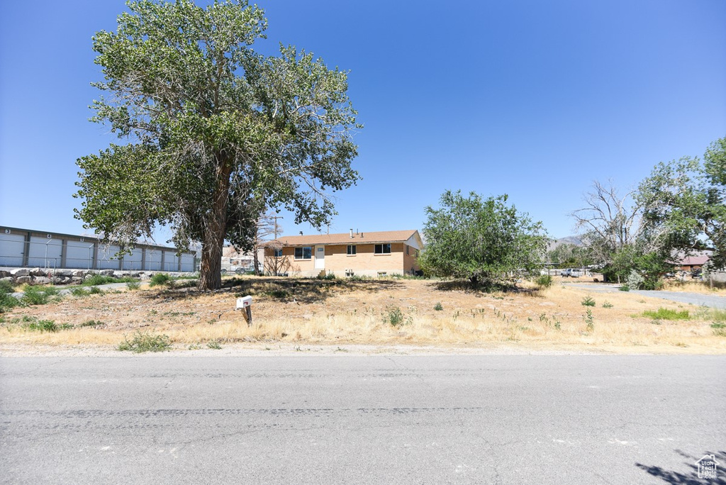 327 N 600 W Grantsville, UT 84029
