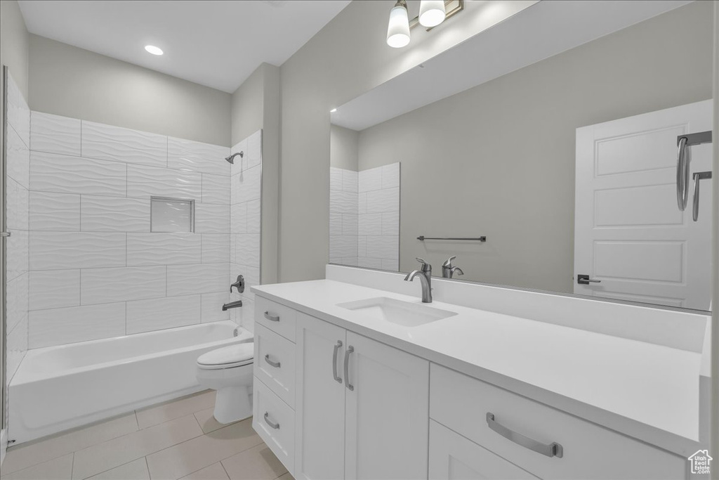 Photo 14 for MLS #2098069 at 2249 E Fieldstone Cir