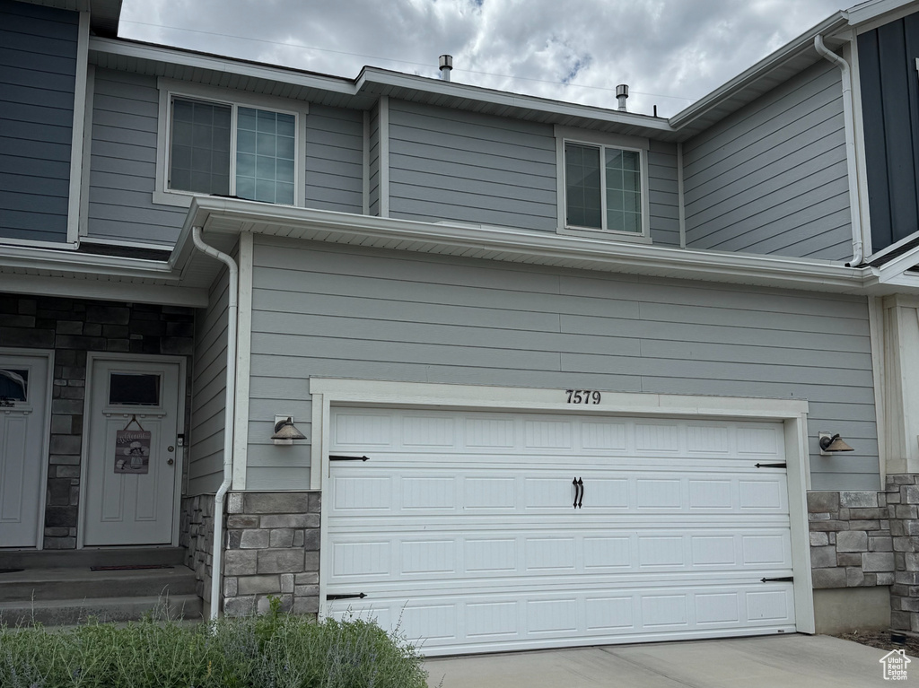 7579 N COTTAGE LN Eagle Mountain, UT 84005