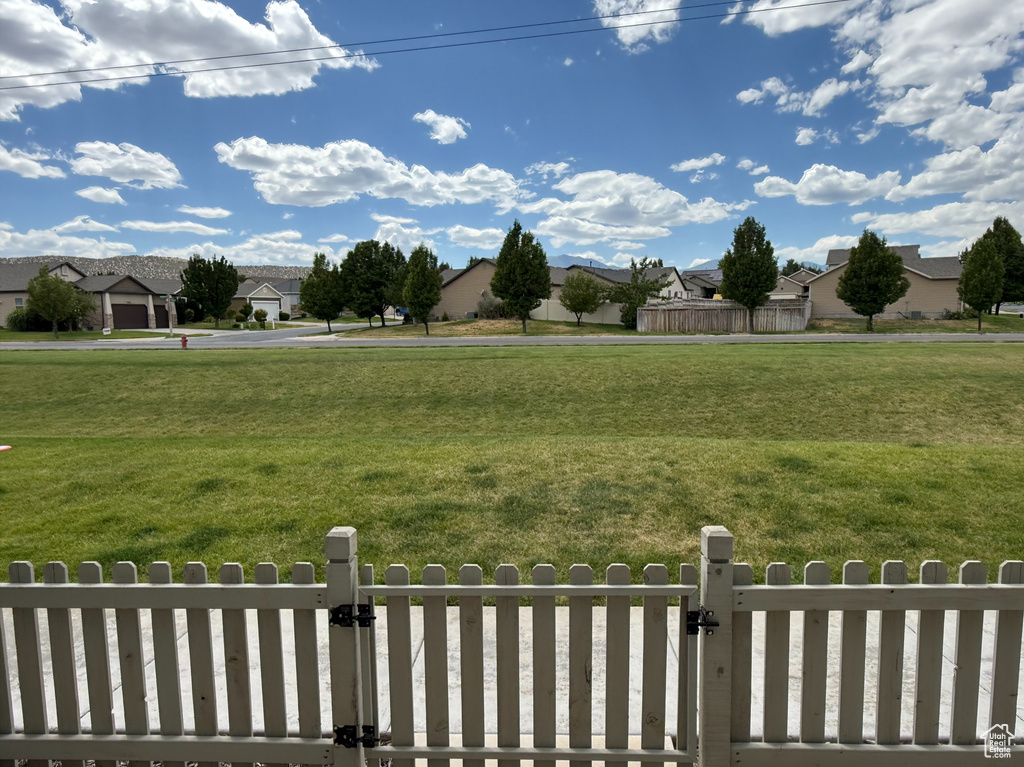 7579 N COTTAGE LN Eagle Mountain, UT 84005