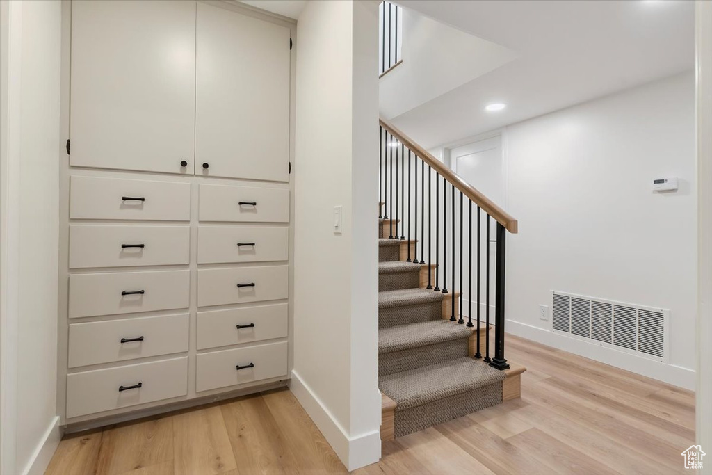 1518 S CANTERBURY DR Salt Lake City, UT 84108