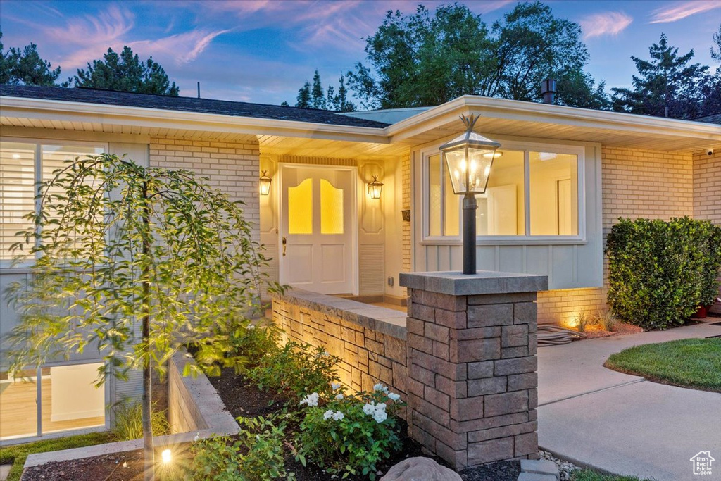 1518 S CANTERBURY DR Salt Lake City, UT 84108