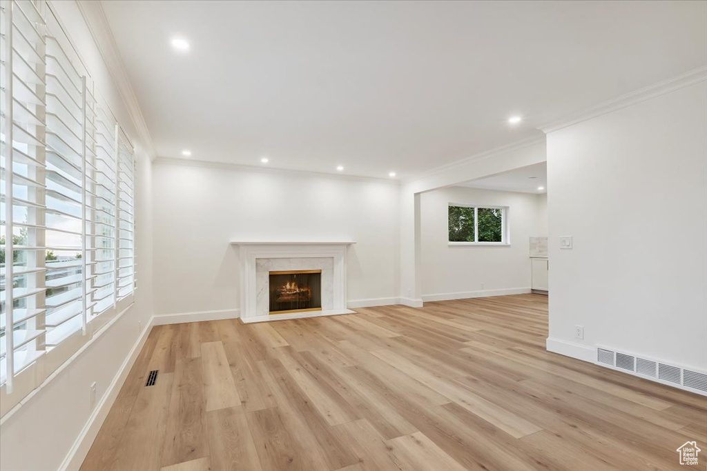 1518 S CANTERBURY DR Salt Lake City, UT 84108
