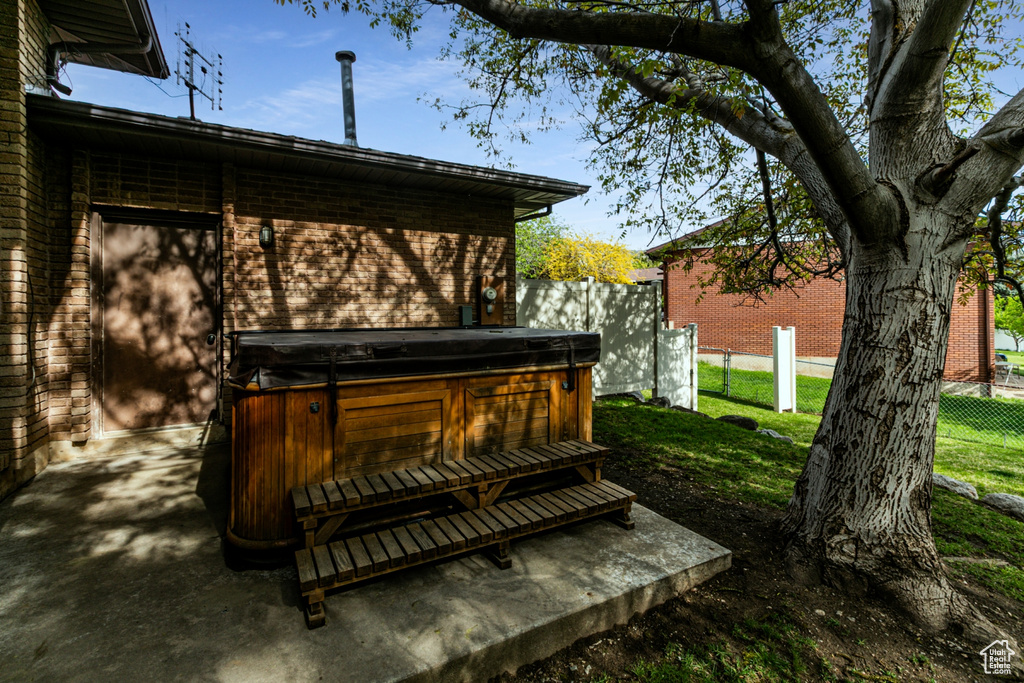 453 SHERIDAN CIR Centerville, UT 84014