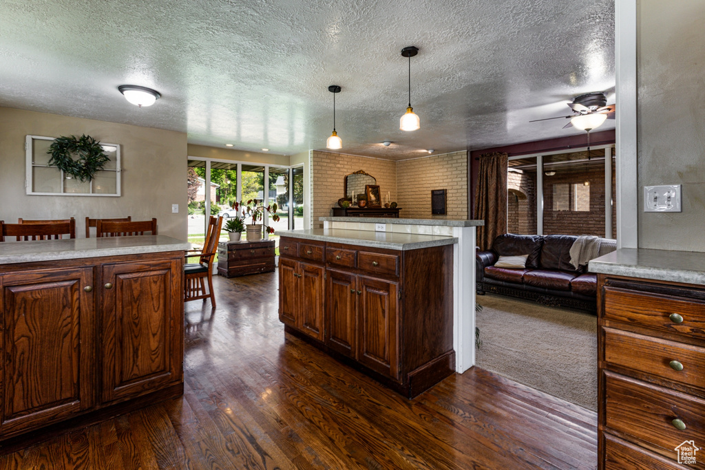453 SHERIDAN CIR Centerville, UT 84014