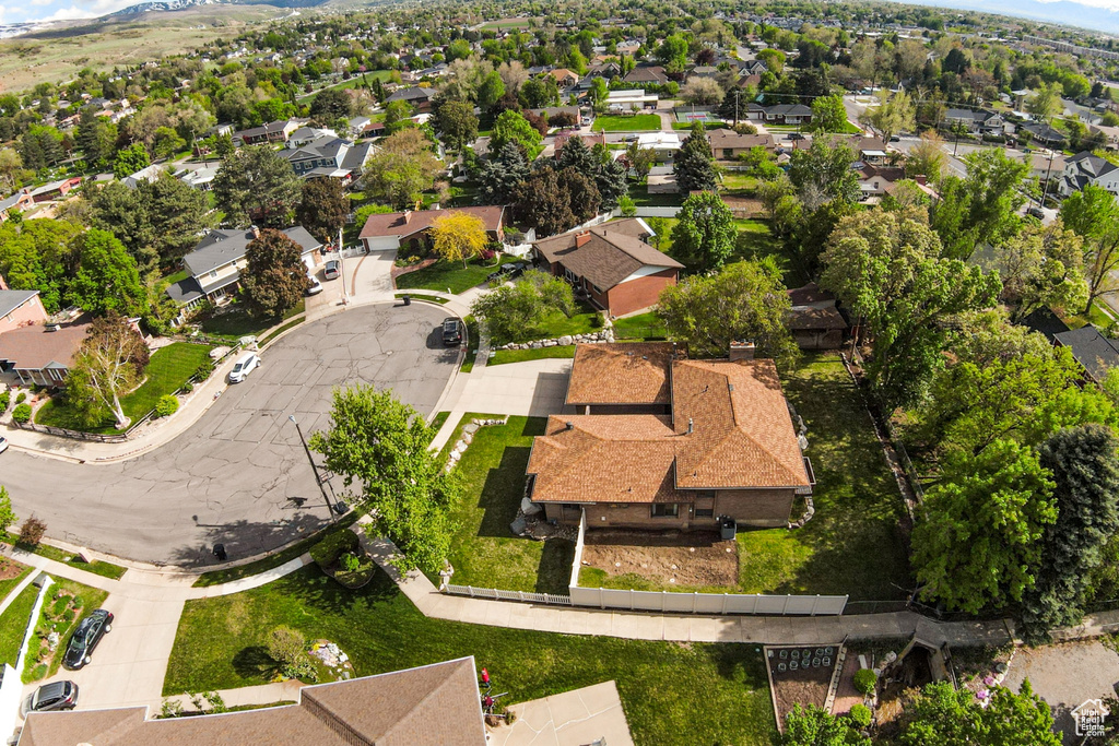 453 SHERIDAN CIR Centerville, UT 84014