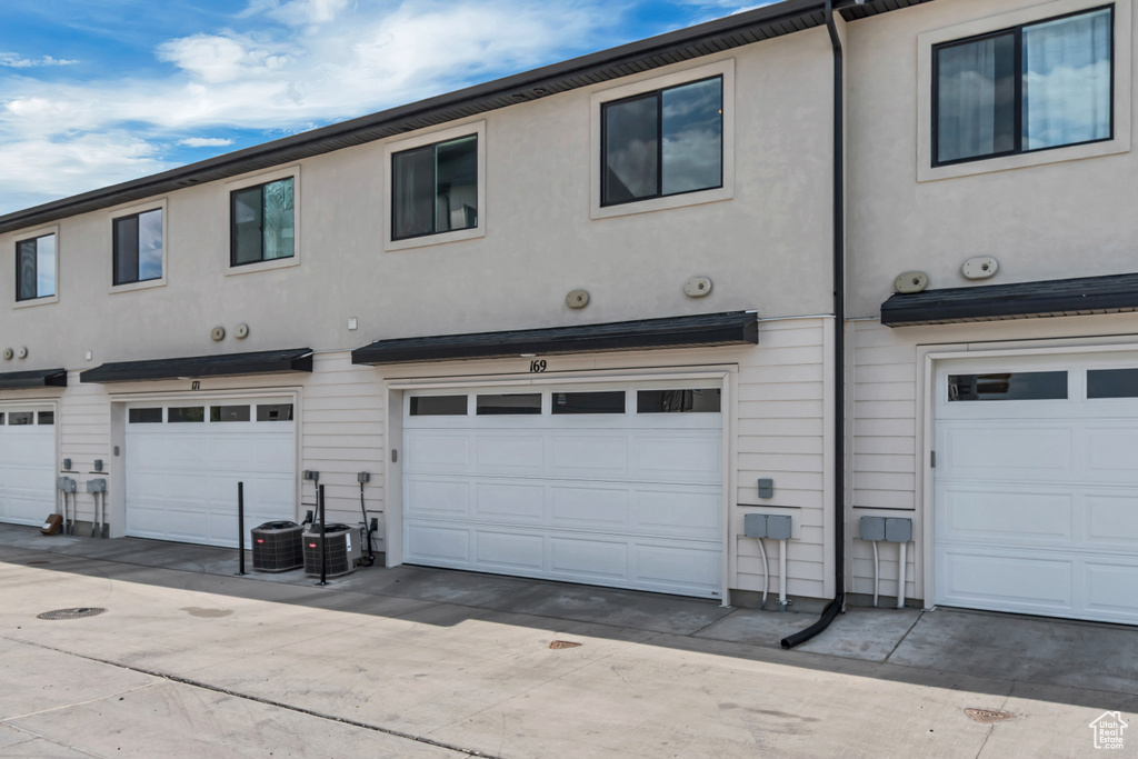 169 E VOLUNTEER DR Spanish Fork, UT 84660