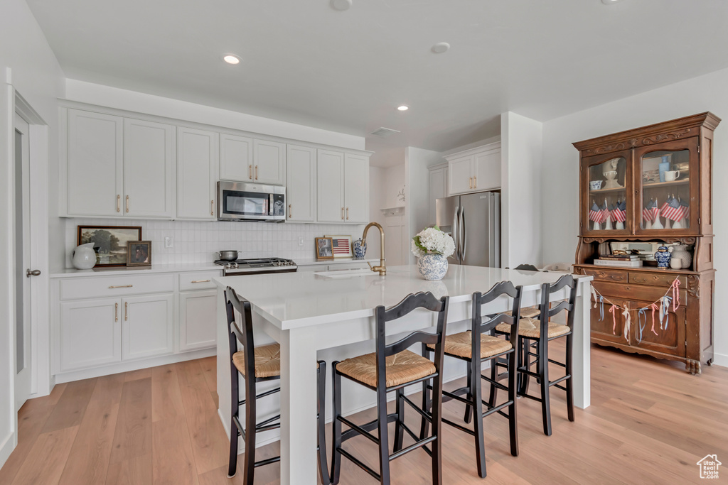 169 E VOLUNTEER DR Spanish Fork, UT 84660