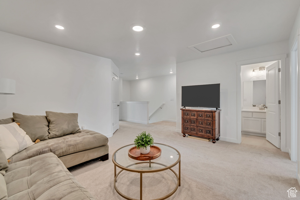 169 E VOLUNTEER DR Spanish Fork, UT 84660