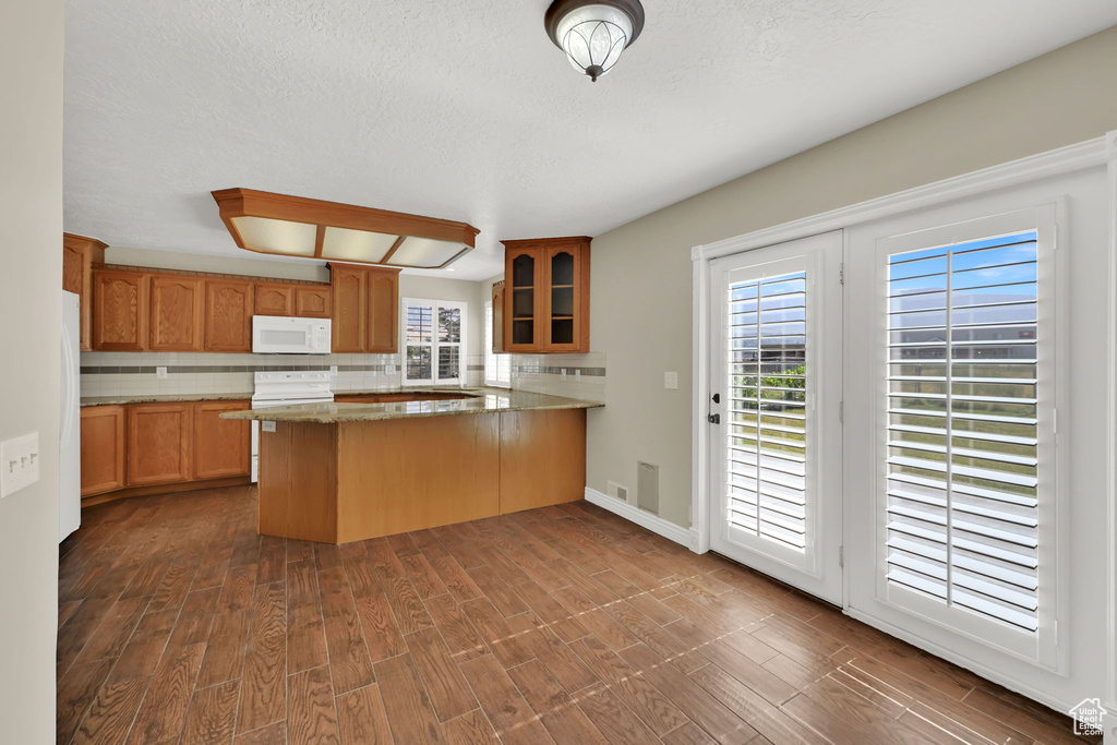 3112 N PELICAN DR Farr West, UT 84404