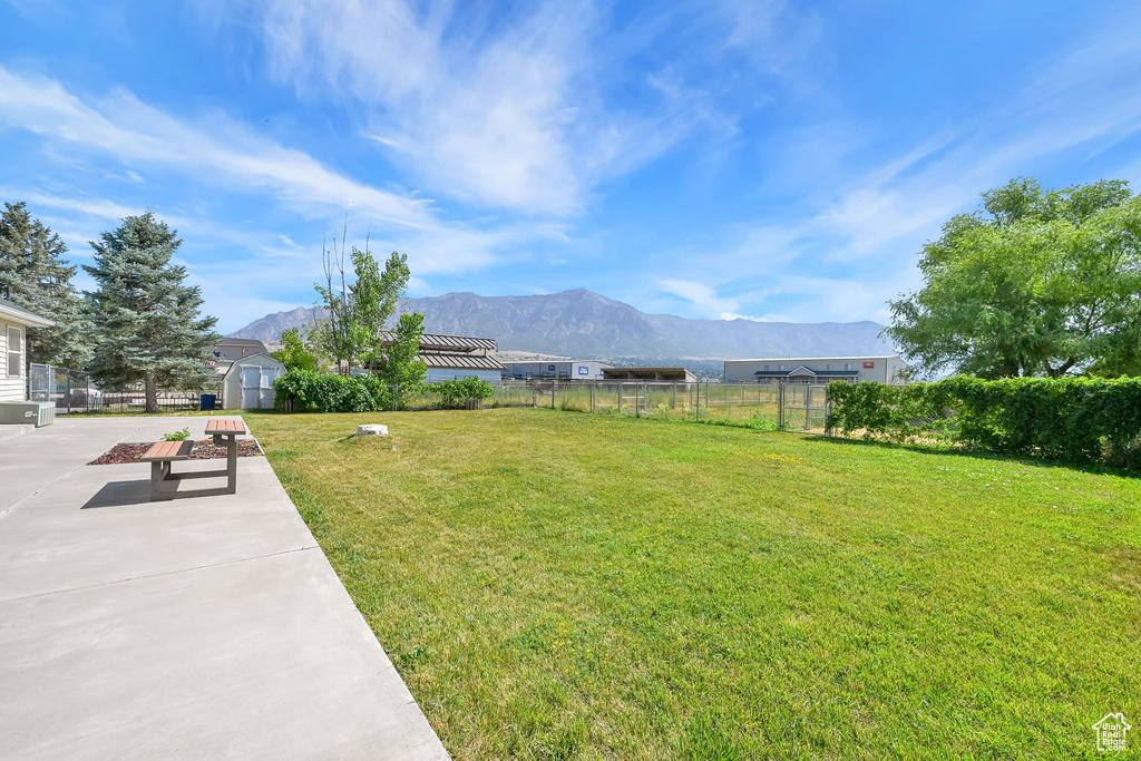 3112 N PELICAN DR Farr West, UT 84404