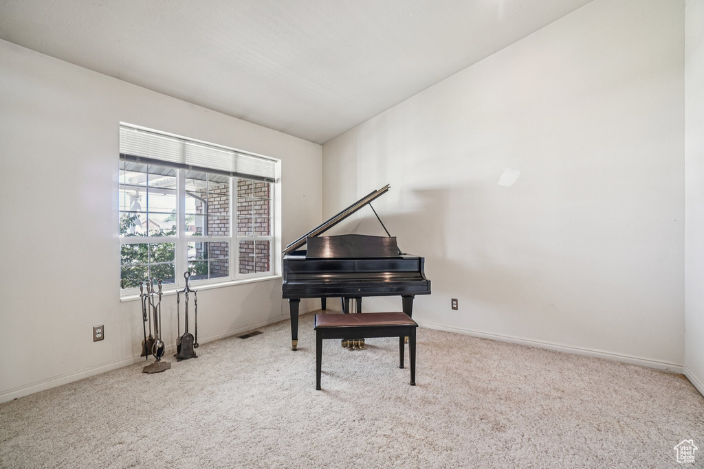 1089 W 2700 S Syracuse, UT 84075