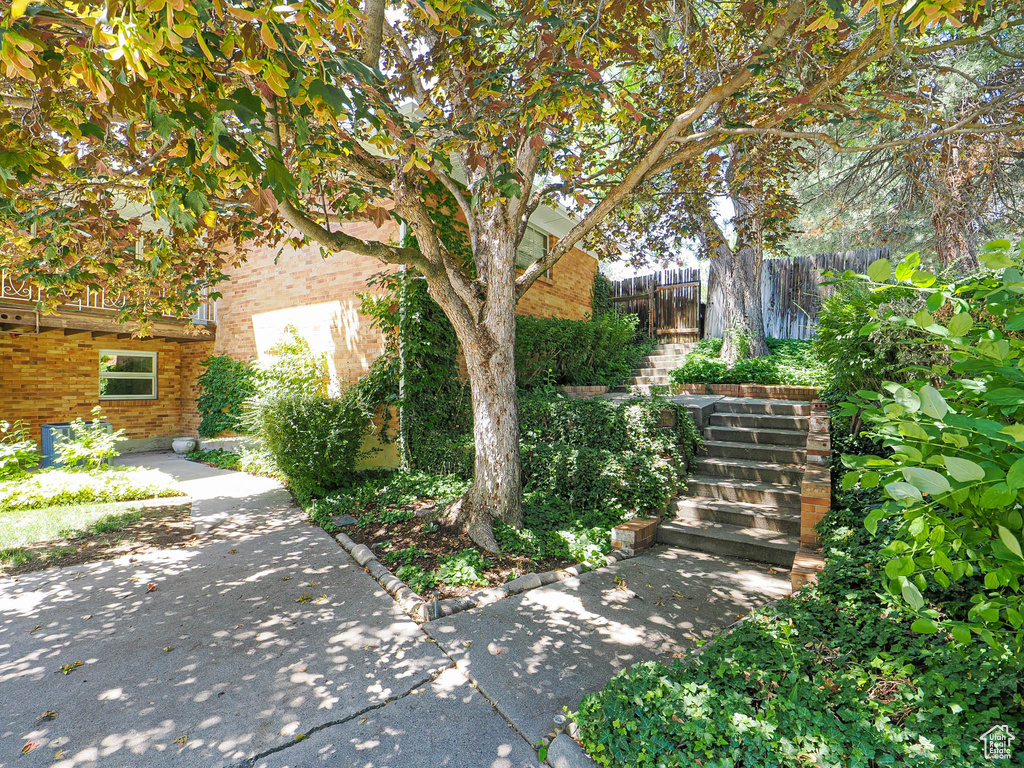 4893 S REGENCY ST Holladay, UT 84117