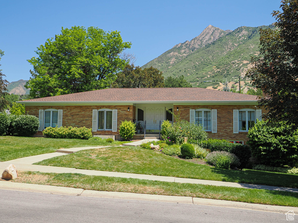 4893 S REGENCY ST Holladay, UT 84117