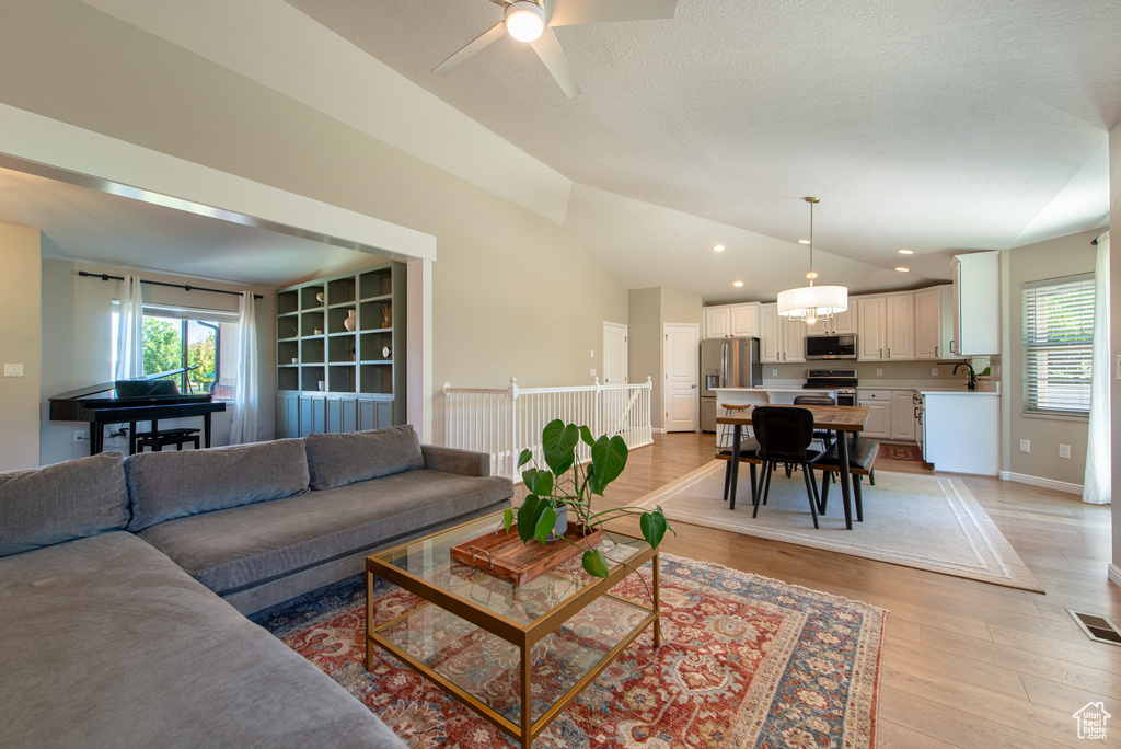 552 E SUNSET STREAM WAY Draper, UT 84020