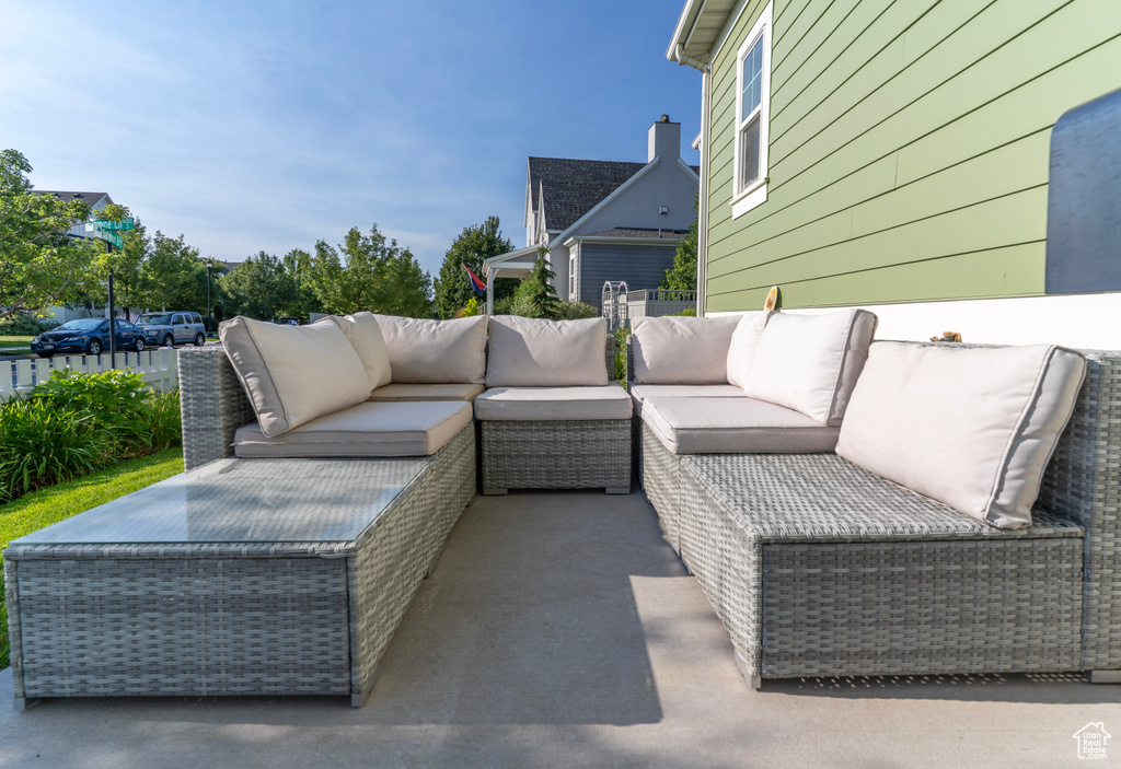 10296 S SALMON DR South Jordan, UT 84095