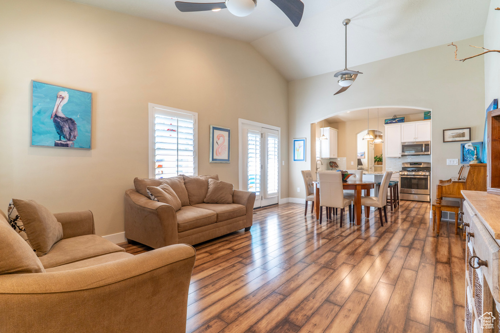 10296 S SALMON DR South Jordan, UT 84095