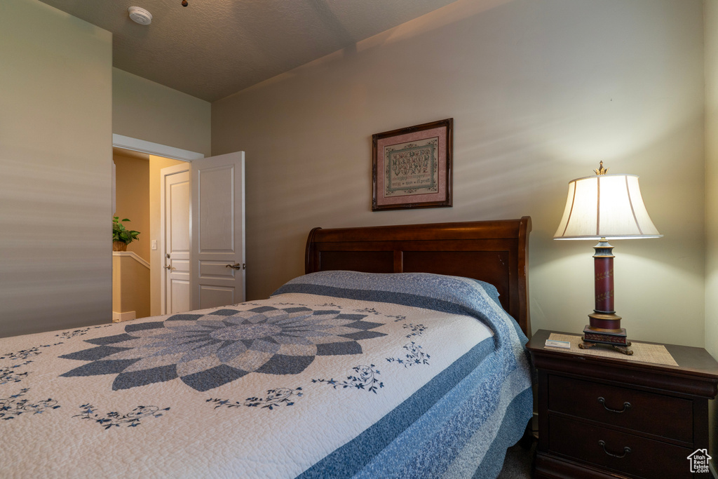 10296 S SALMON DR South Jordan, UT 84095