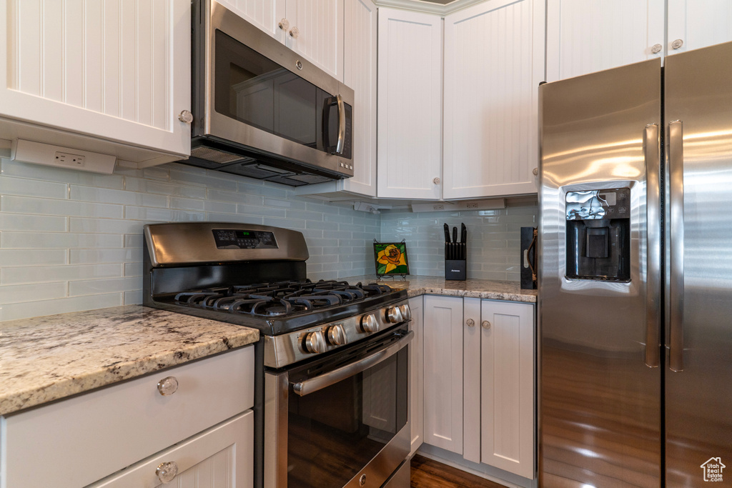 10296 S SALMON DR South Jordan, UT 84095
