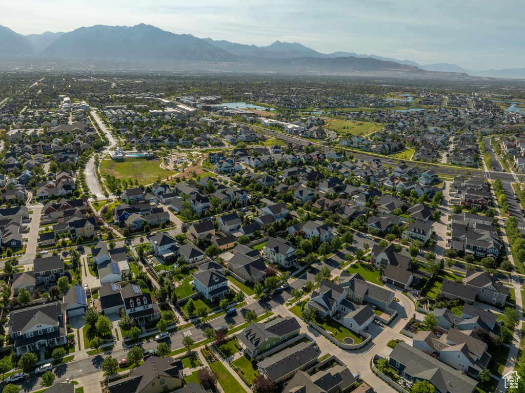 10296 S SALMON DR South Jordan, UT 84095