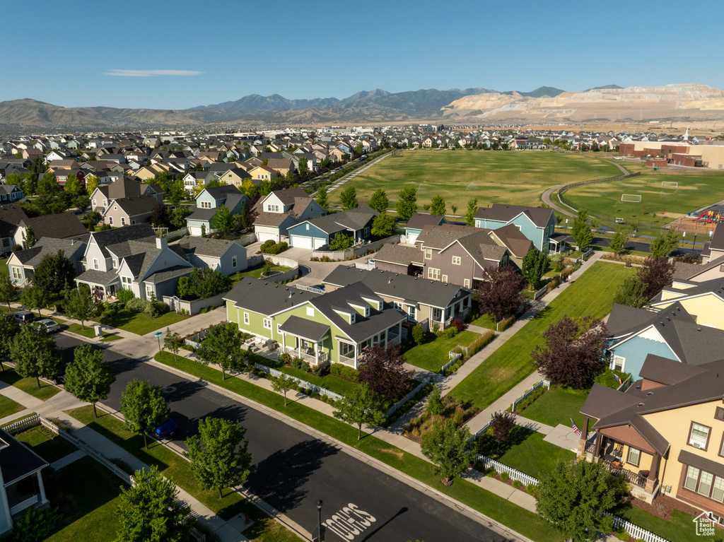10296 S SALMON DR South Jordan, UT 84095